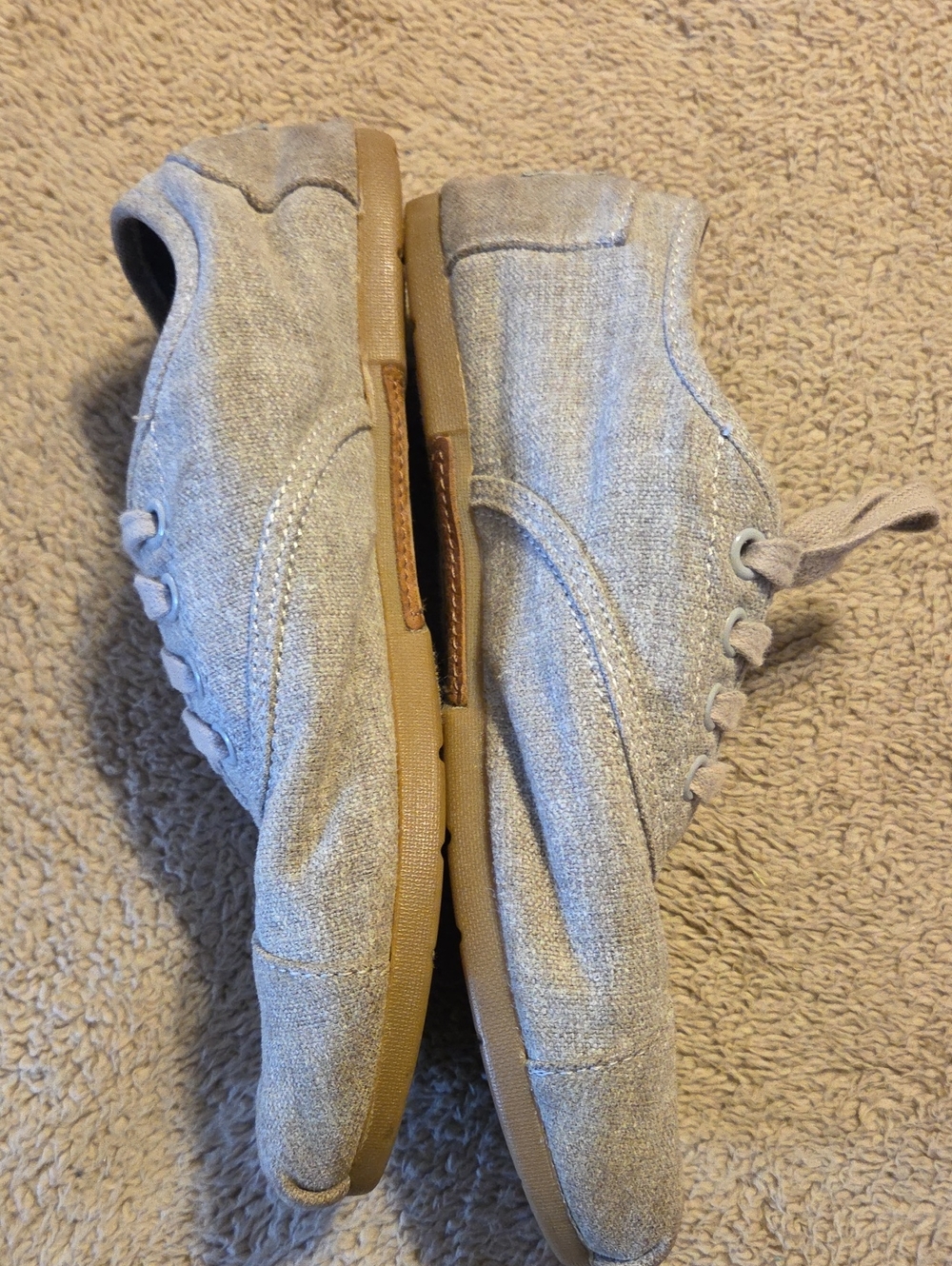 Toms - Picture 10 of 13